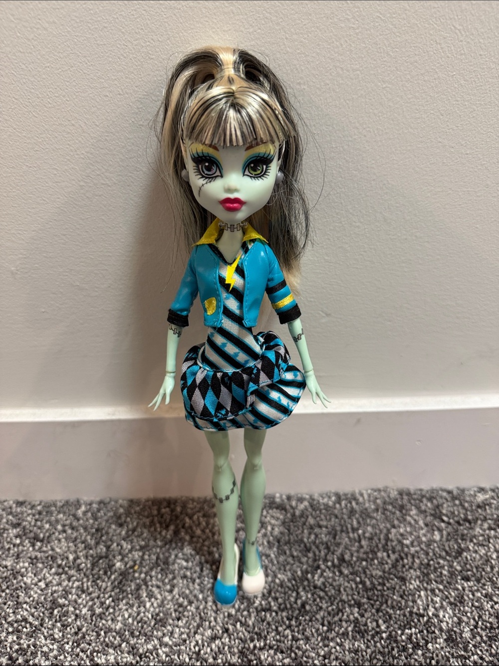 Monster High Frankie Stein Picture Day Doll